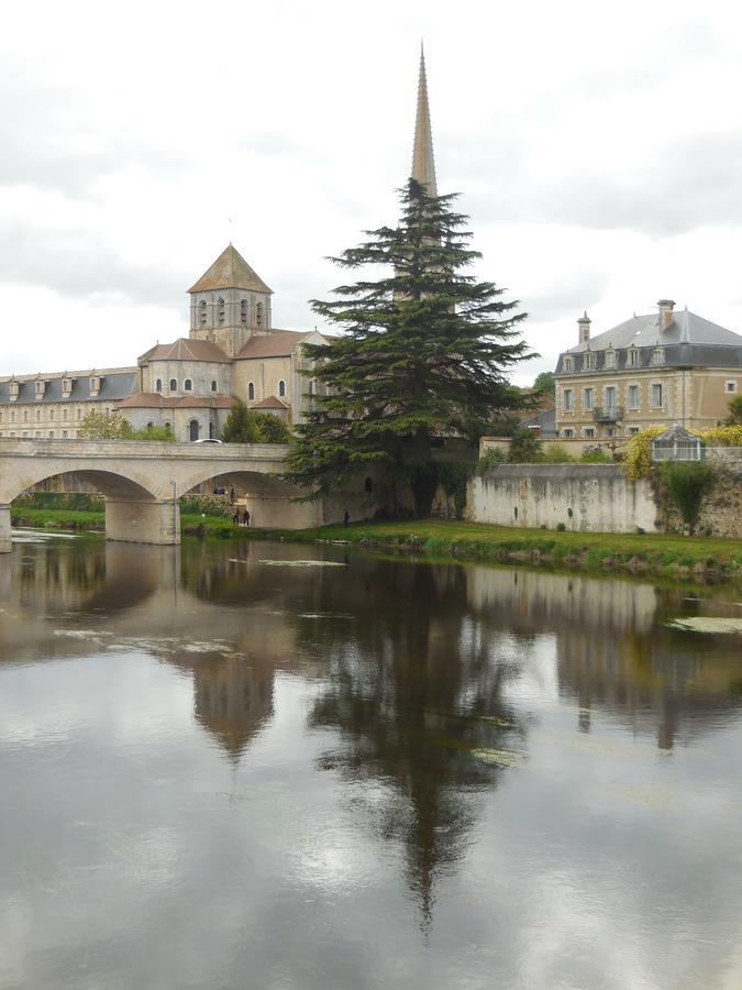 Hôtel de l'abbaye Saint-Savin  Exterior foto